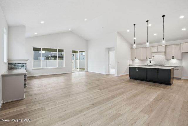 2618 W VICTOR LOOP, Coeur D'alene, ID 83815