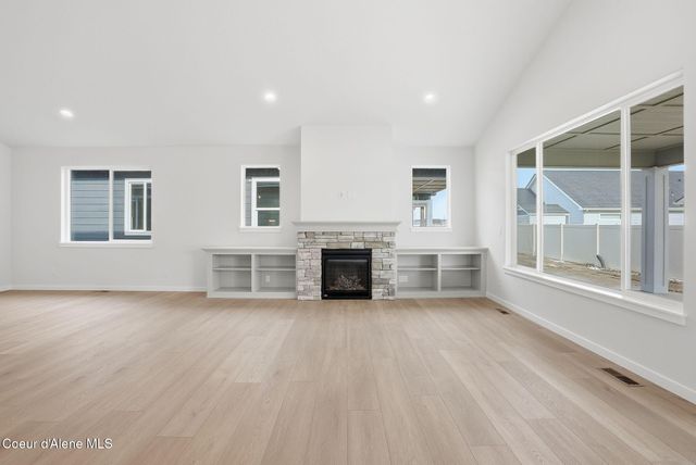 2618 W VICTOR LOOP, Coeur D'alene, ID 83815