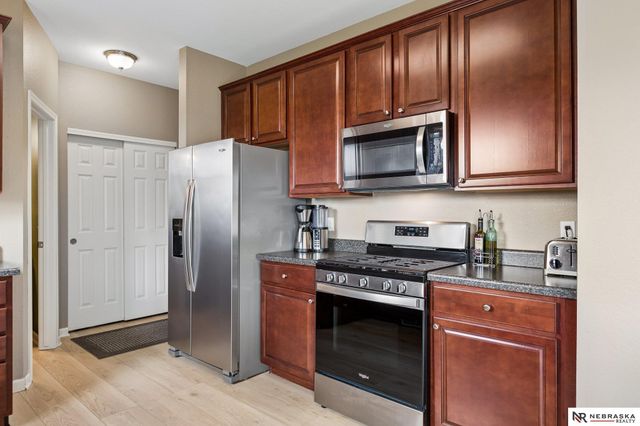 8025 N 147th Avenue, Bennington, NE 68007