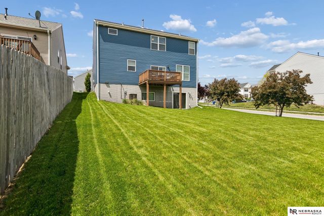 8025 N 147th Avenue, Bennington, NE 68007
