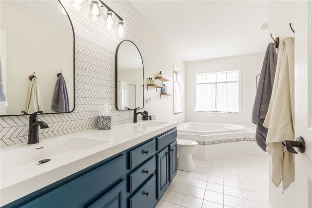 26 Pewter Rock, Penfield, NY 14580