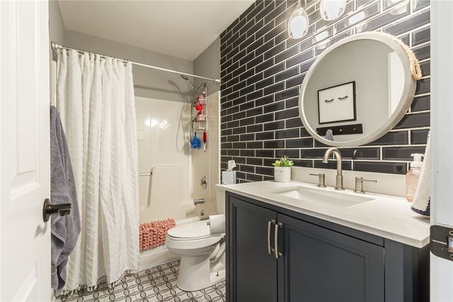 26 Pewter Rock, Penfield, NY 14580