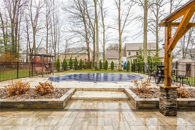 26 Pewter Rock, Penfield, NY 14580