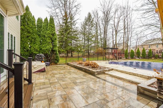 26 Pewter Rock, Penfield, NY 14580