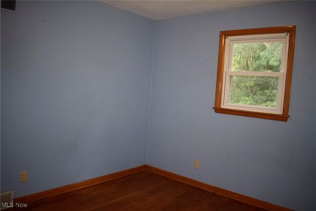 404 S Bon Air Avenue, Youngstown, OH 44509