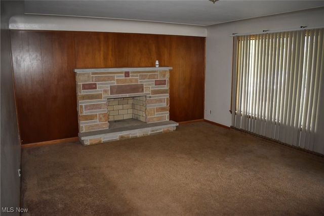 404 S Bon Air Avenue, Youngstown, OH 44509