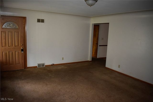 404 S Bon Air Avenue, Youngstown, OH 44509