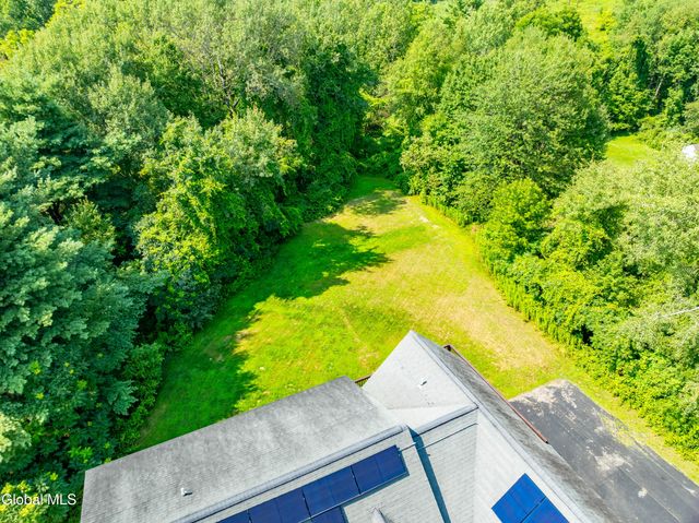 114 Stone Quarry Road, Halfmoon, NY 12065