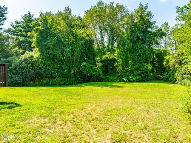 114 Stone Quarry Road, Halfmoon, NY 12065