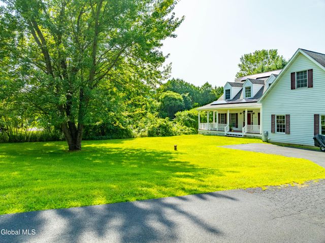 114 Stone Quarry Road, Halfmoon, NY 12065