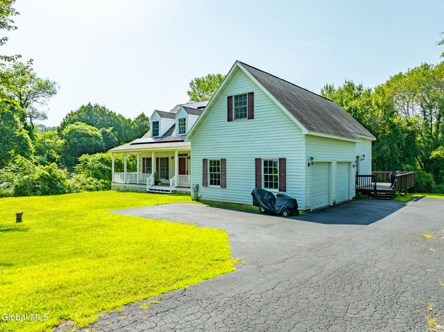 114 Stone Quarry Road, Halfmoon, NY 12065