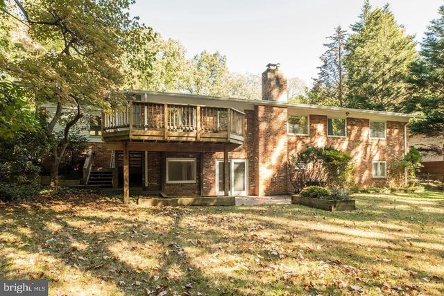 6710 PERSIMMON TREE RD, Bethesda, MD 20817