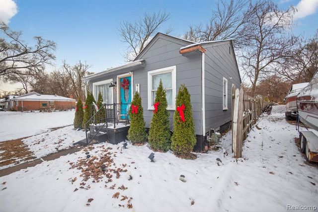 20235 Prairie Street, Detroit, MI 48221