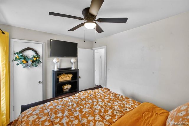 20235 Prairie Street, Detroit, MI 48221