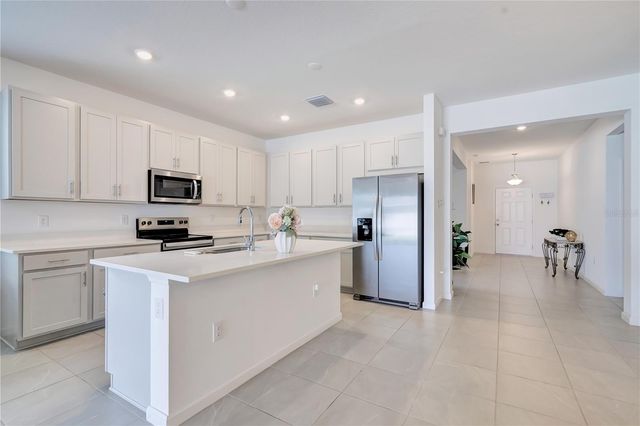 437 SILVER PALM DRIVE, Haines City, FL 33844