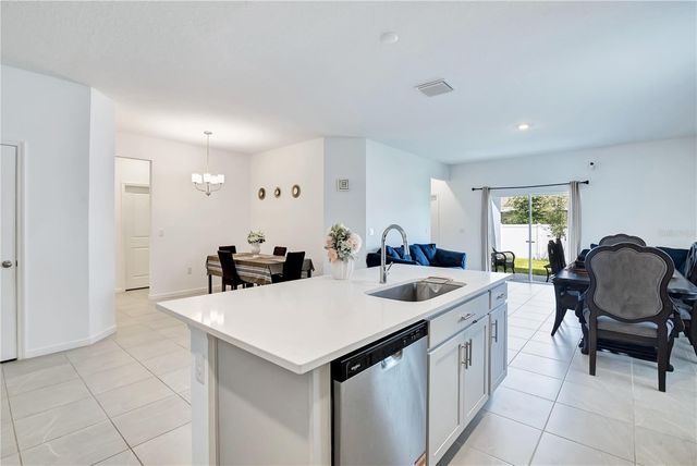 437 SILVER PALM DRIVE, Haines City, FL 33844