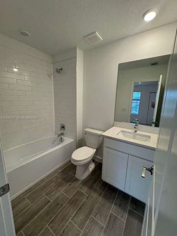 1654 Hoot Owl Hollow 1654, Loxahatchee, FL 33470