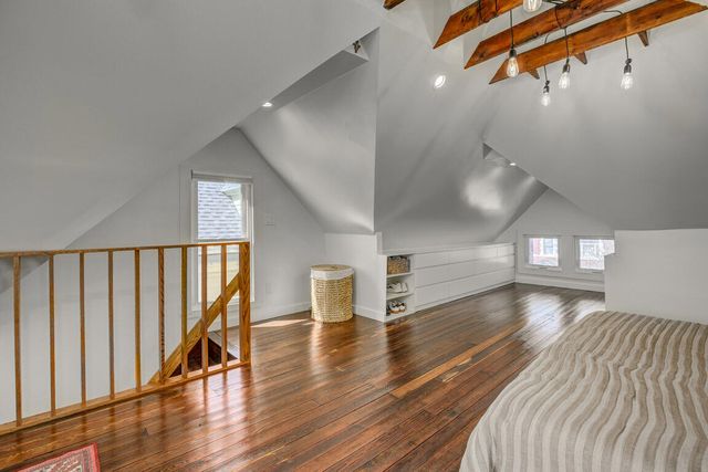 562 E 4th Street E, Newport, KY 41071