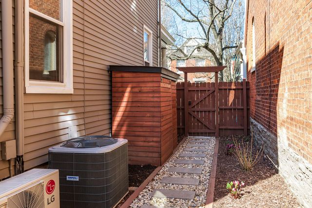 562 E 4th Street E, Newport, KY 41071