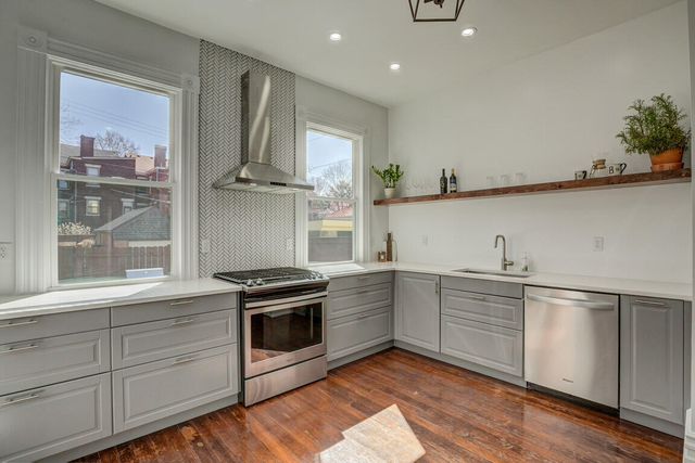 562 E 4th Street E, Newport, KY 41071