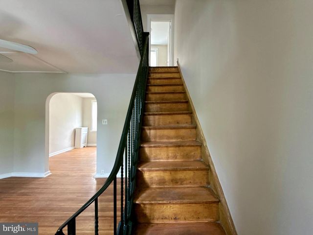 3208 W WILLARD ST, Philadelphia, PA 19129