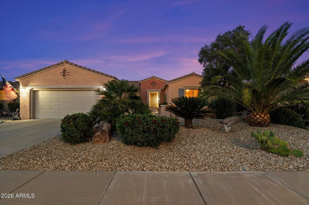 16418 W DESERT LILY Drive, Surprise, AZ 85387 — exterior