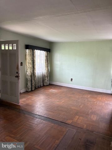 215 SYKES RD, New Castle, DE 19720