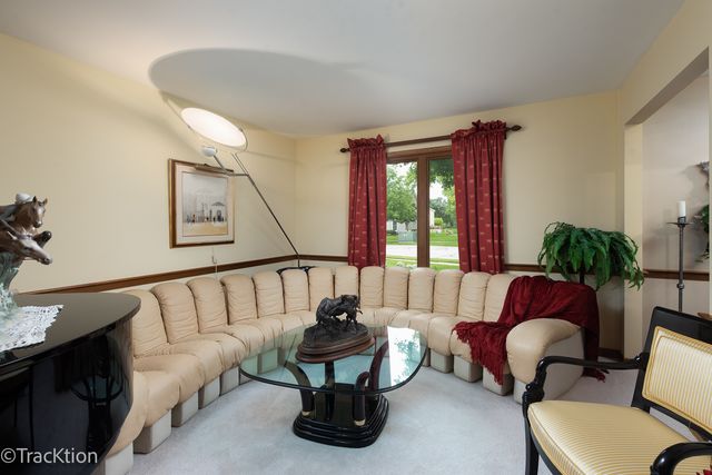 1229 W Bauer Road, Naperville, IL 60563