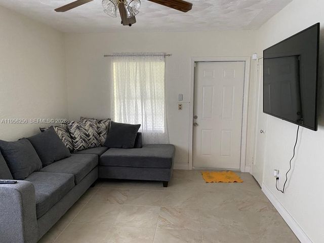 14680 Tyler St, Miami, FL 33176