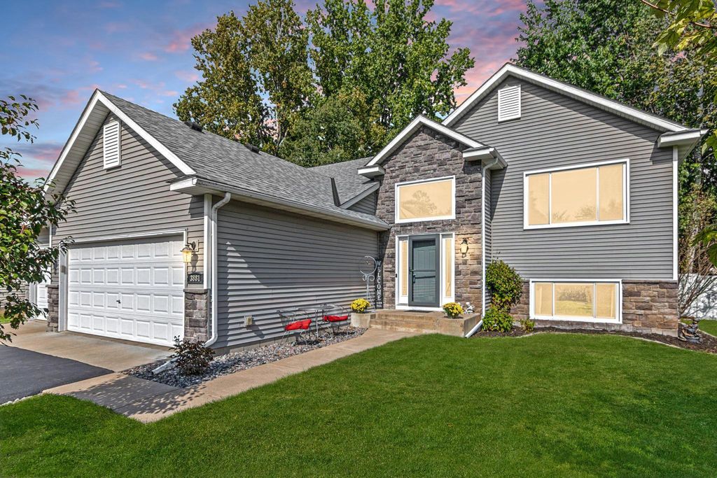 3881 Oak Lane NE, Circle Pines, MN 55014