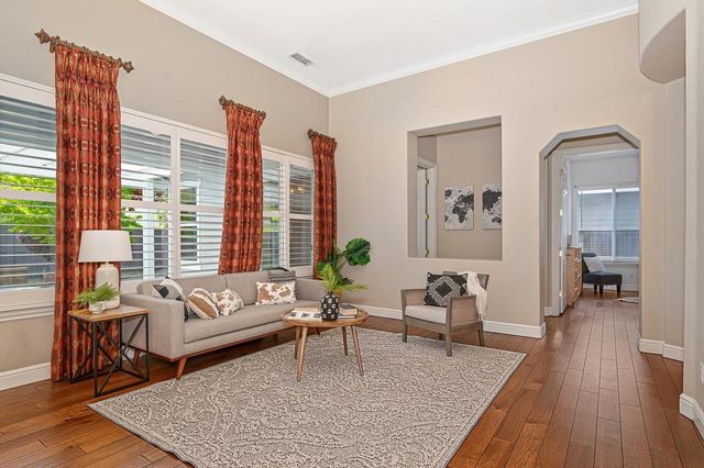 5806 San Anselmo Ln, Sacramento, CA 95835