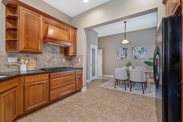 5806 San Anselmo Ln, Sacramento, CA 95835