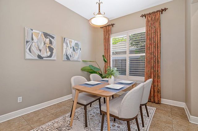 5806 San Anselmo Ln, Sacramento, CA 95835