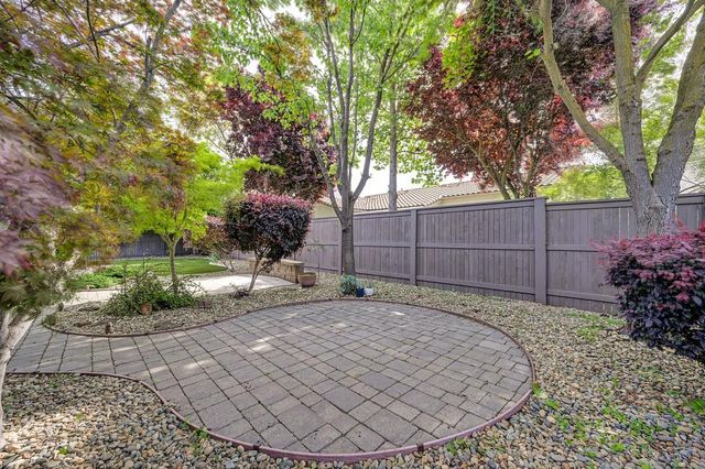 5806 San Anselmo Ln, Sacramento, CA 95835