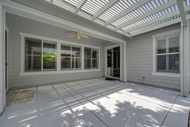 5806 San Anselmo Ln, Sacramento, CA 95835