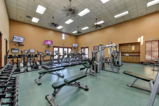 5806 San Anselmo Ln, Sacramento, CA 95835