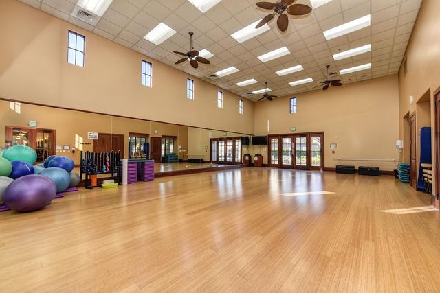 5806 San Anselmo Ln, Sacramento, CA 95835