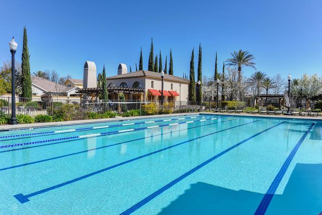 5806 San Anselmo Ln, Sacramento, CA 95835