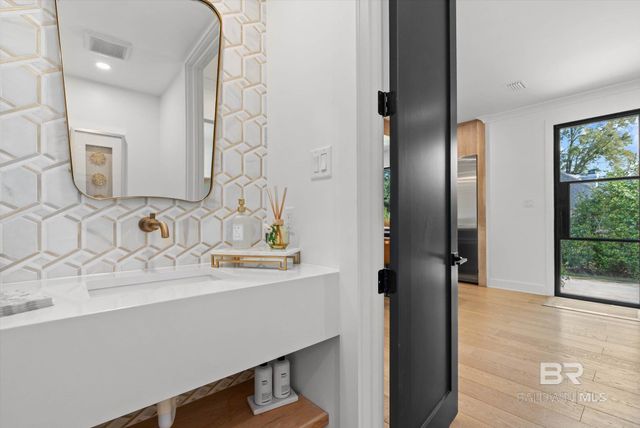 69 Jordan Lane, Mobile, AL 36608