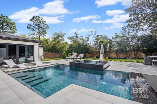 69 Jordan Lane, Mobile, AL 36608