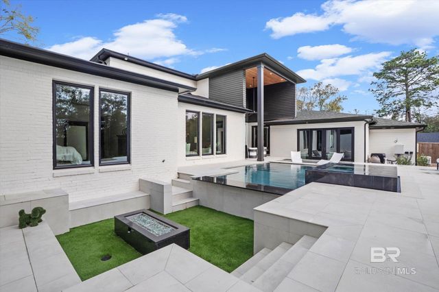 69 Jordan Lane, Mobile, AL 36608