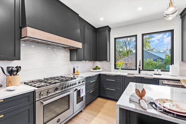 69 Jordan Lane, Mobile, AL 36608