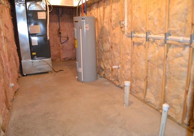 1207 NW 77th Street, Kansas City, MO 64118