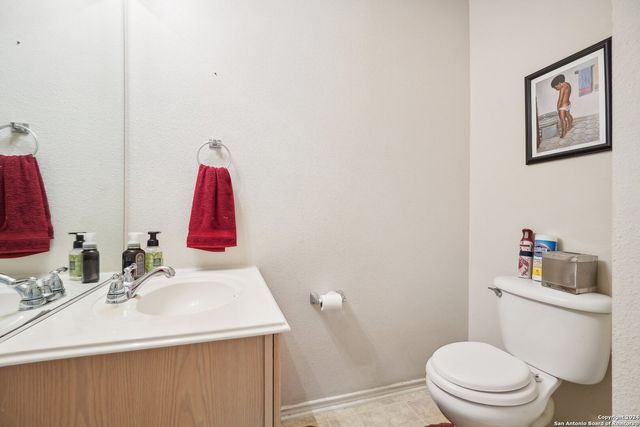 3933 BROOK HOLLOW DR, Schertz, TX 78154