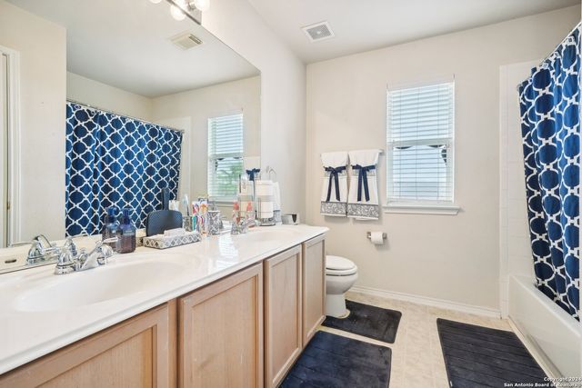 3933 BROOK HOLLOW DR, Schertz, TX 78154