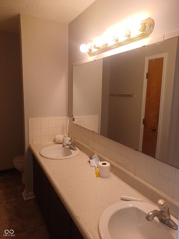 7832 Cedarbrook Drive, Indianapolis, IN 46227