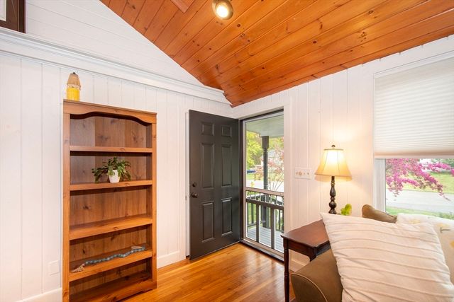 59 Geordan Ave, Wrentham, MA 02093