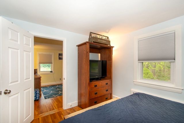 59 Geordan Ave, Wrentham, MA 02093