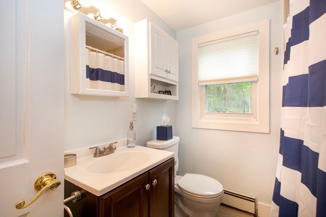 59 Geordan Ave, Wrentham, MA 02093
