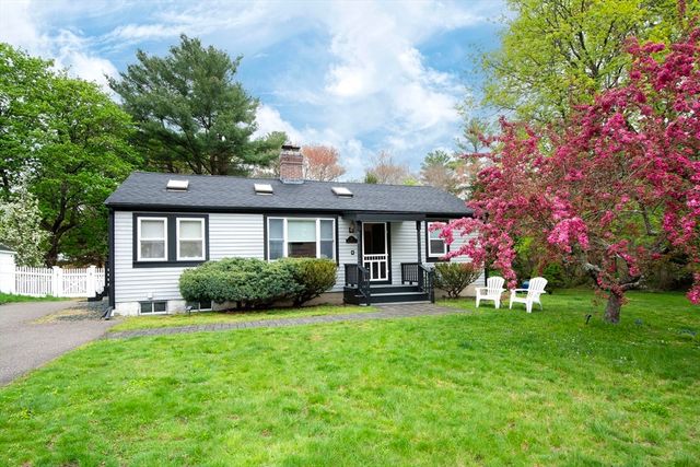 59 Geordan Ave, Wrentham, MA 02093